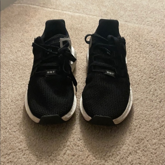 Adidas shoes - Picture 4 of 4